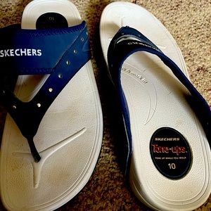 Sketchers size 10 Tone Ups. Tone up while you walk!!  Worn very little!!!
